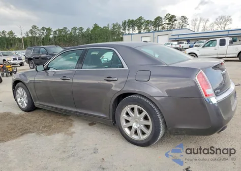 2013 Chrysler 300 z USA, uszkodzony, nr VIN 2C3CCAAG9DH707612